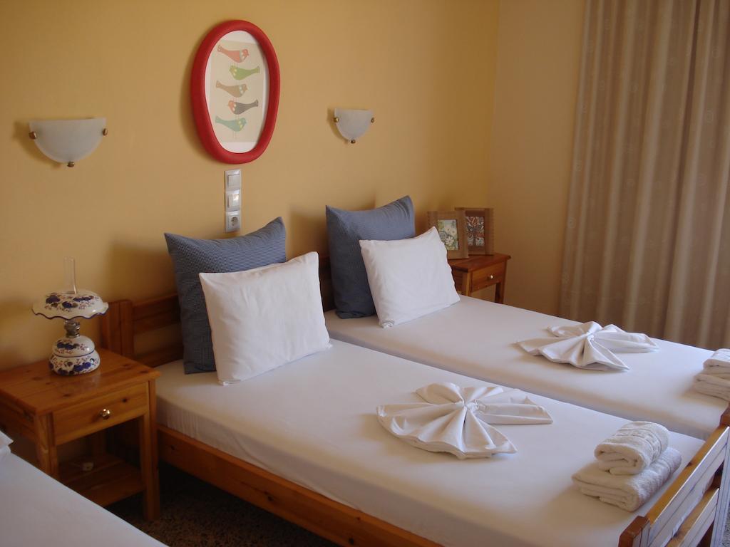 Kochili Apartments Néos Pírgos Kamer foto
